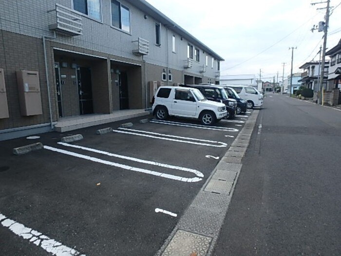 セジュールフェルテ 駐車場