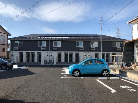 ナツドルーニ 駐車場