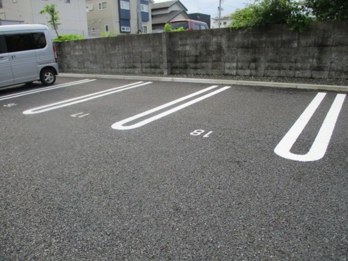 セジュールコウ 駐車場