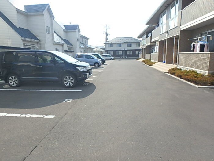 スクエアパーク諏訪　C 駐車場