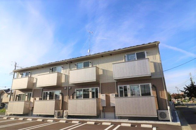 ウィット新井田西 外観