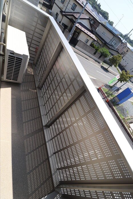 ウィット新井田西 ベランダ
