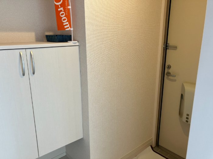 Frontier 玄関