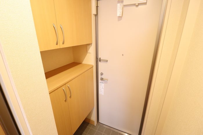 フラットテン 玄関