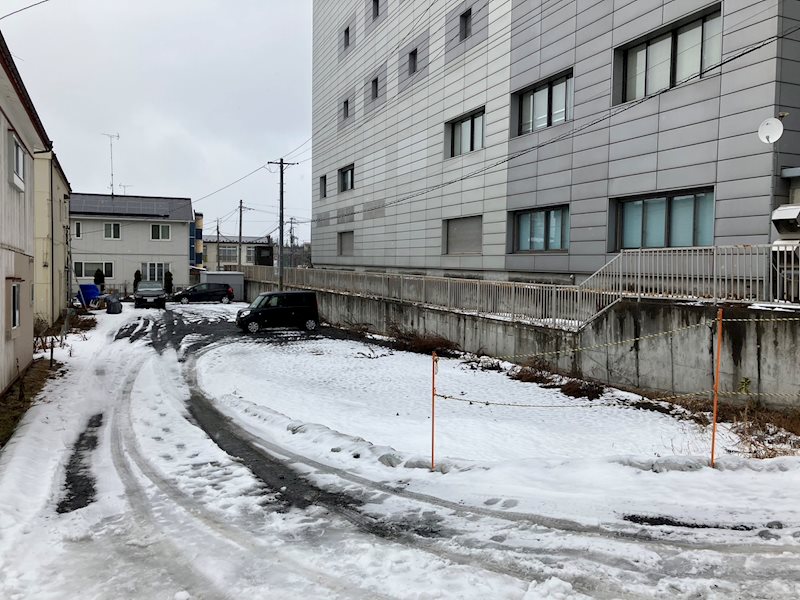 柏崎4丁目駐車場（下） 外観
