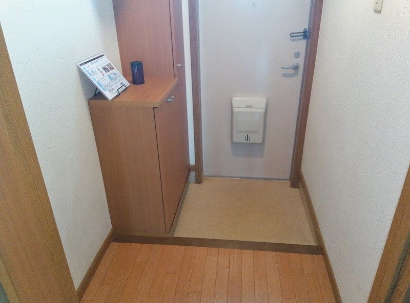 フェアリーハウス　B 玄関