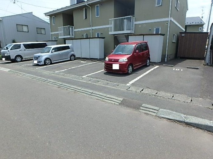 グリーンハウスセジュール  駐車場