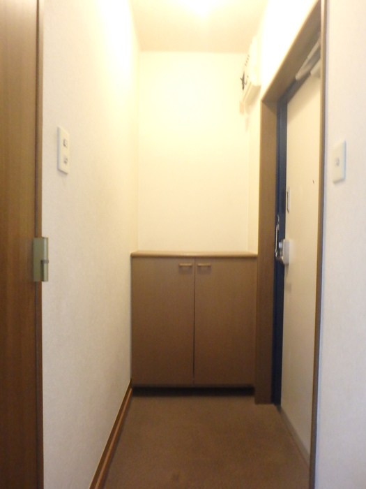 シャトゥソレイユ  玄関