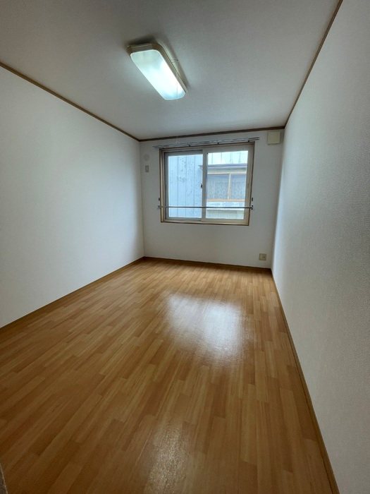 十日市アパート ベッドルーム