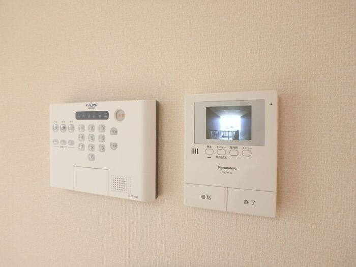 シェーン　レジット セキュリティ