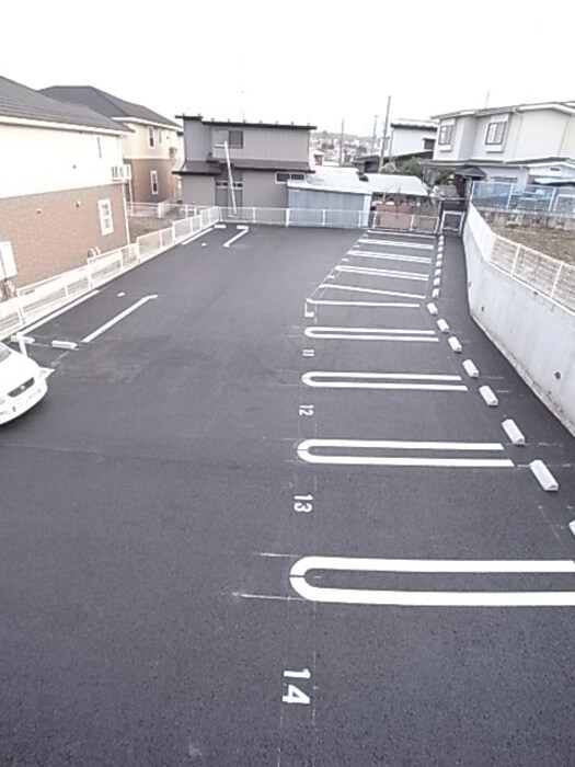 アンソレイエ  駐車場