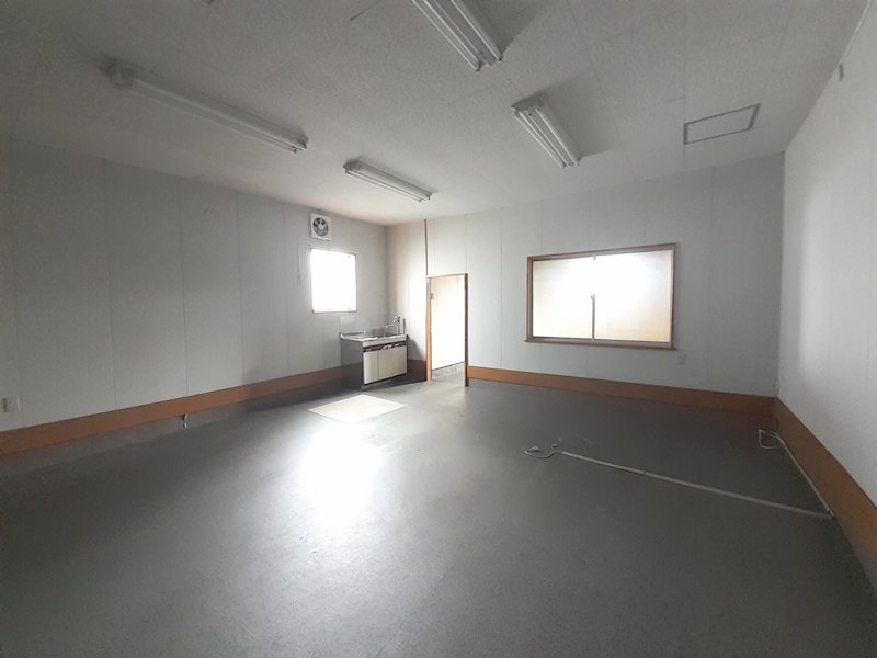 沼館1丁目貸事務所 リビング