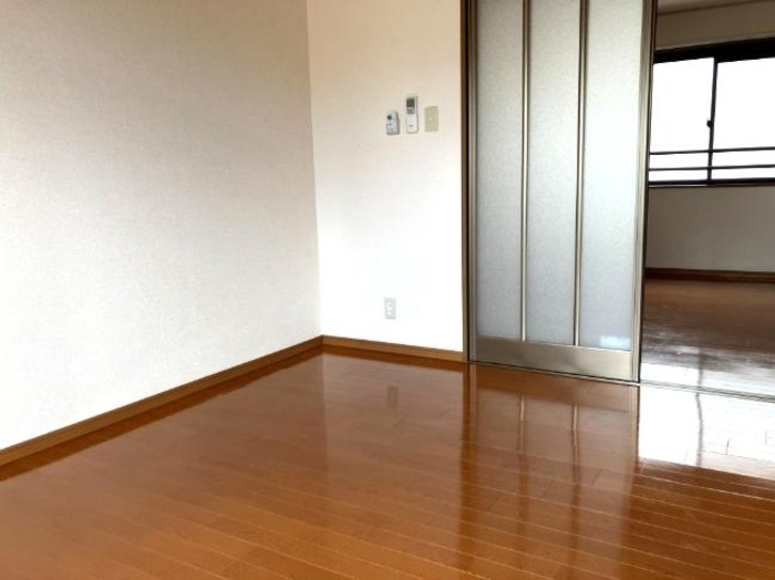 セジュール類家   リビング
