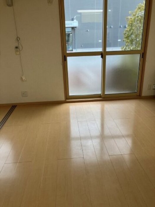 ヴィラ　ラモール   リビング