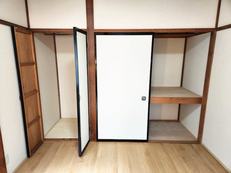 シャトレーサワイ  収納