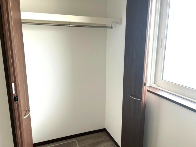 シャインアーチE 収納