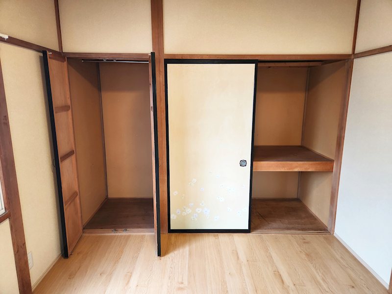 シャトレーサワイ  収納