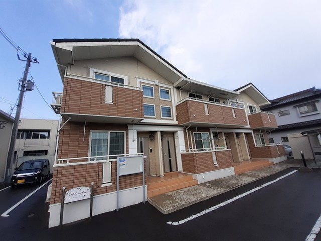 アドラブール 外観
