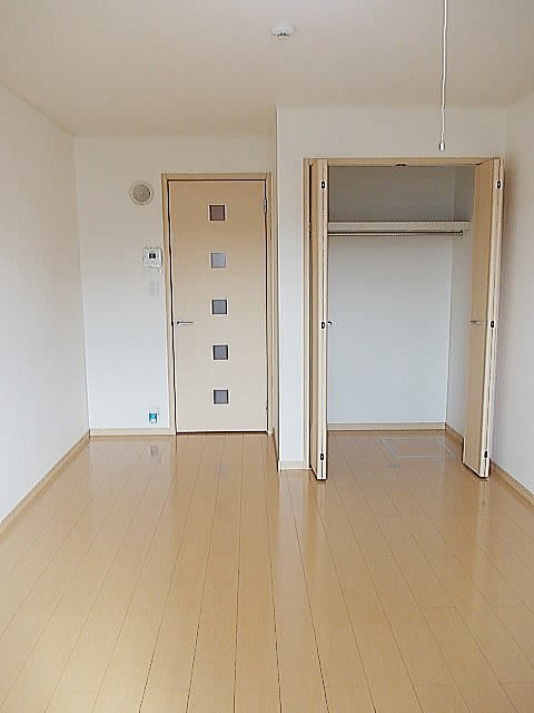 エミグラント ベッドルーム