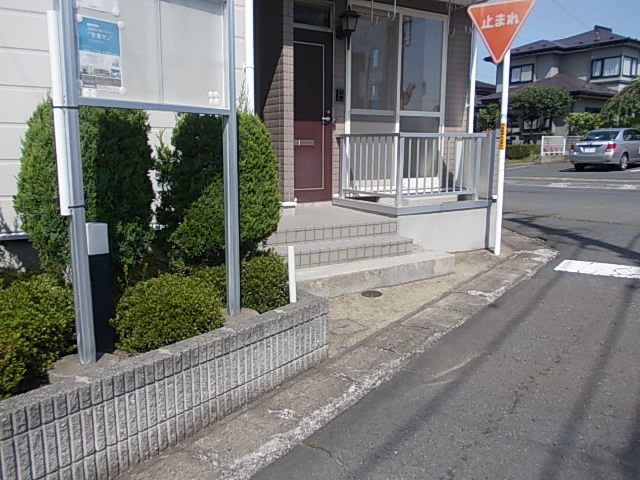 カバンドＭ エントランス