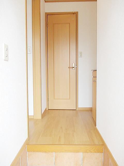 カーサセレッソ弐番館 玄関