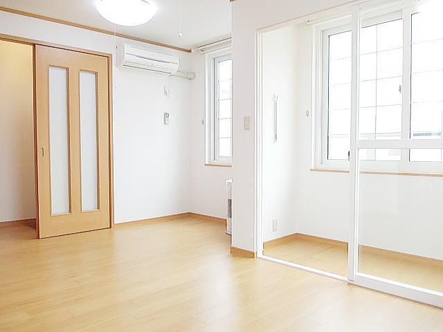 カーサセレッソ弐番館 リビング