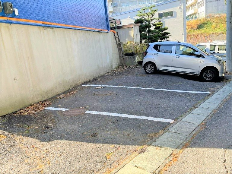 ヴィクトリアヒルズ 駐車場