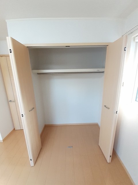 ジュネス 収納