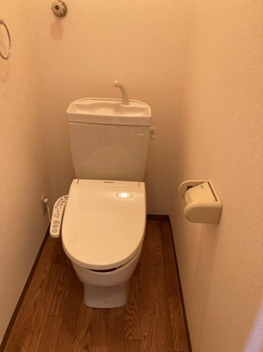 セジュール類家   トイレ
