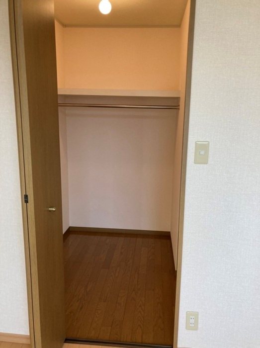 セジュール類家   収納