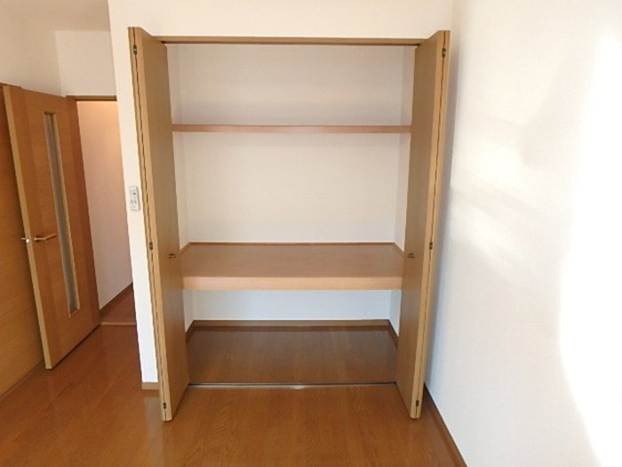 プチセジュール洲先町 収納