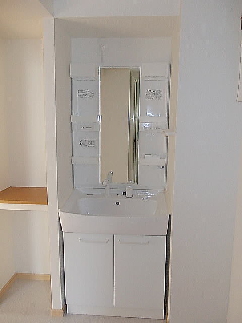 プロムナードさくら１番館 洗面所