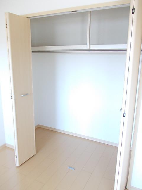 アンジュＢ 収納