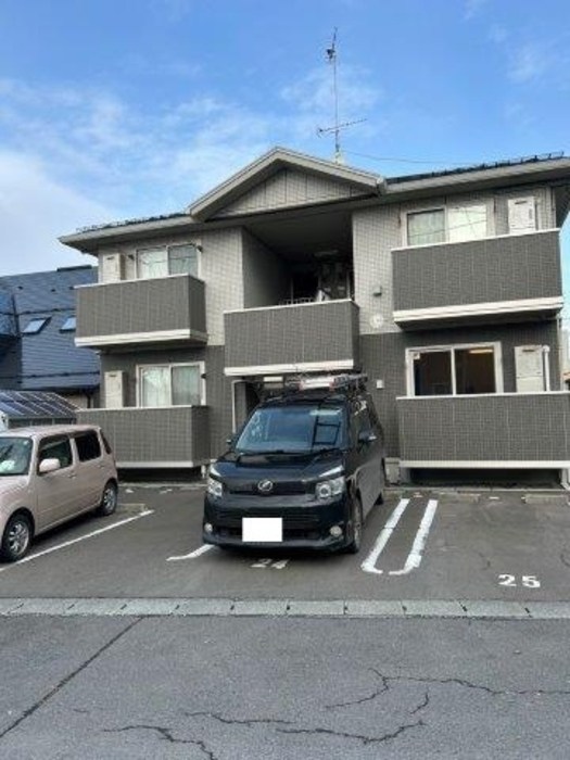コモライズ新井田西　C 駐車場
