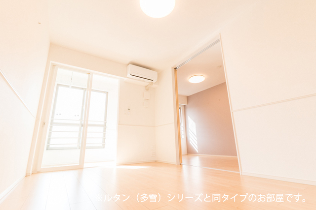 オリーブ．Ｎ リビング