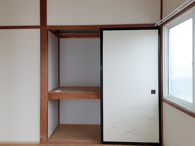 シャトレーサワイ  収納