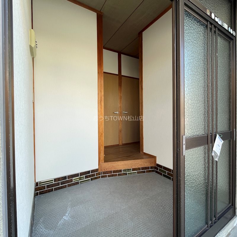 今井貸家（北久米平家） 玄関