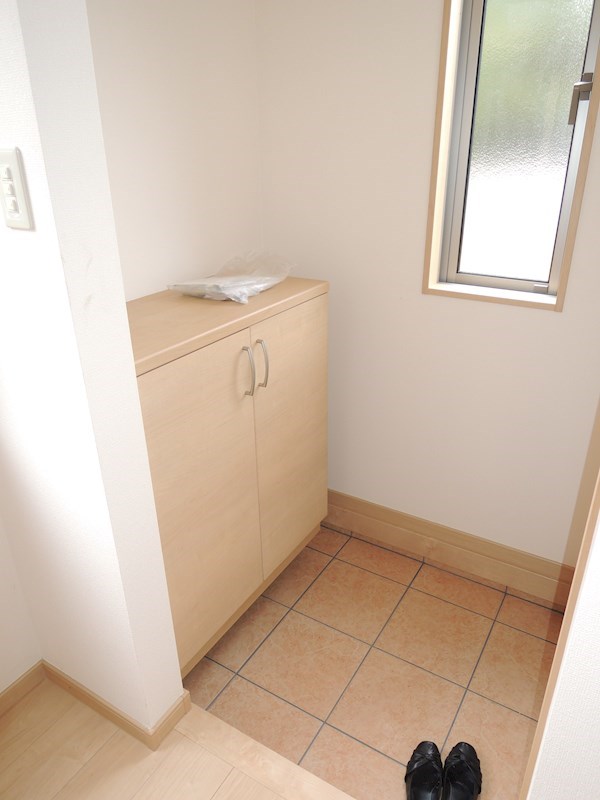 カナディアンコーポＩＭＯＮ 玄関