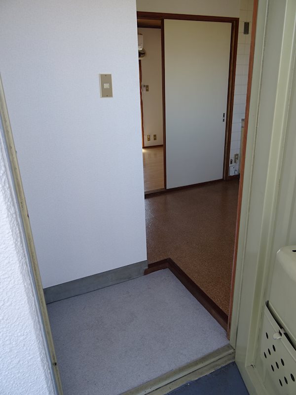 プライムone中央 玄関