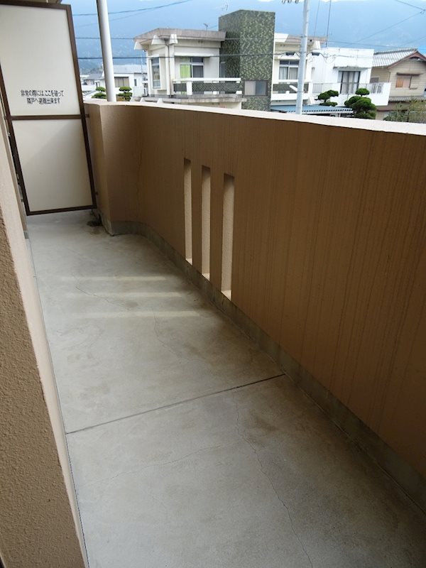 マイルドスメルハイツ ベランダ