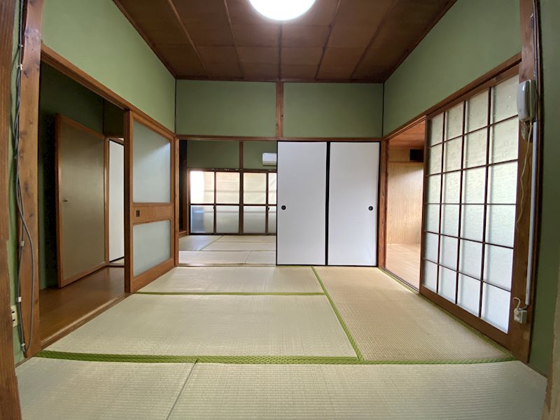 西泉町3-58貸家 ベッドルーム