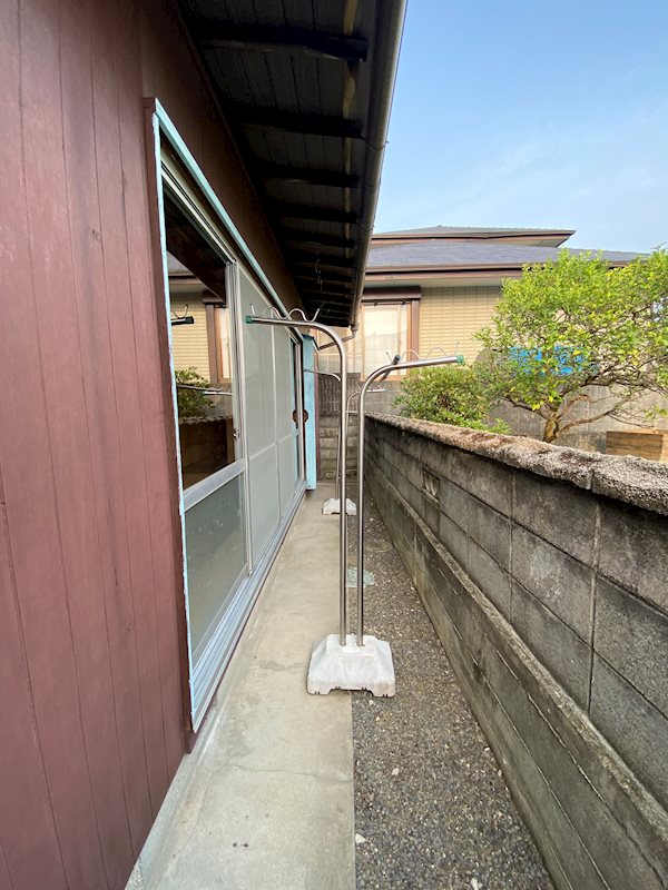 西泉町3-58貸家 ベランダ