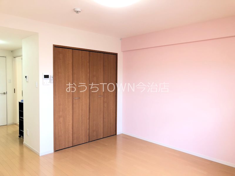 モンテ　ウノ　レジデンス ベッドルーム