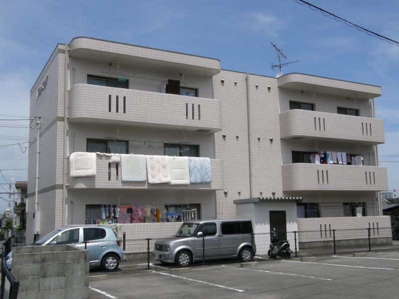 ブルースカイ 302号室 外観