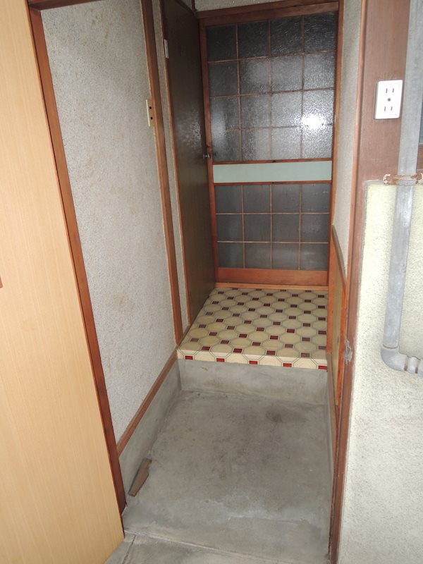 小倉荘   玄関