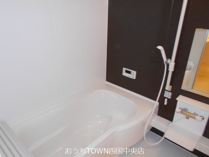 ヴィラ・ボヌール 風呂画像