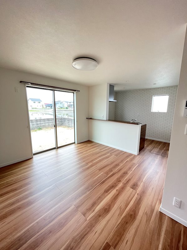 シュライン新須賀 リビング