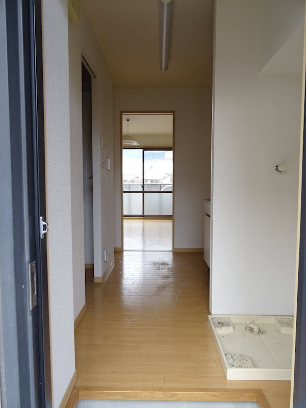 シャーメゾン坂井町 玄関