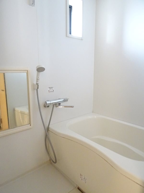 シャーメゾン坂井町 風呂画像