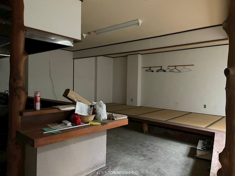 新町ビル(テナント) 玄関